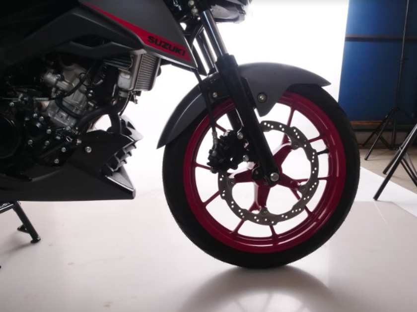 Suzuki_GSX