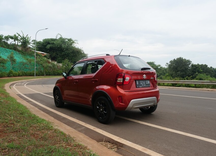 Suzuki_Ignis__2_